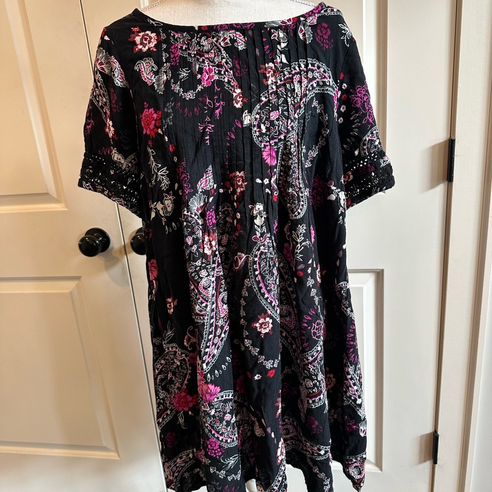 torrid Black Floral Paisley  Dress with Pink Accents